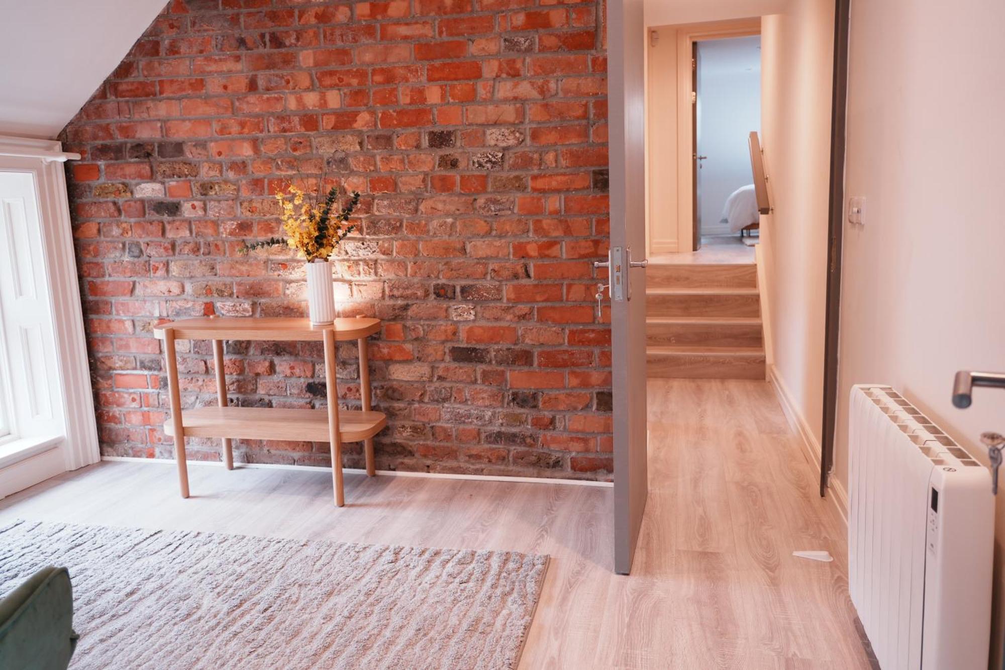 Spire Entire Attic Apartment No Kitchen Dublin Exterior photo